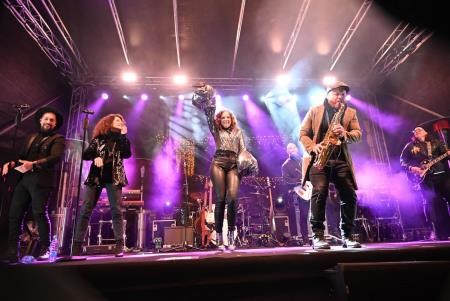 Ena in edina - Nina, Nina, Nina je v Kamnik privabila rekordno število obiskovalcev (15)